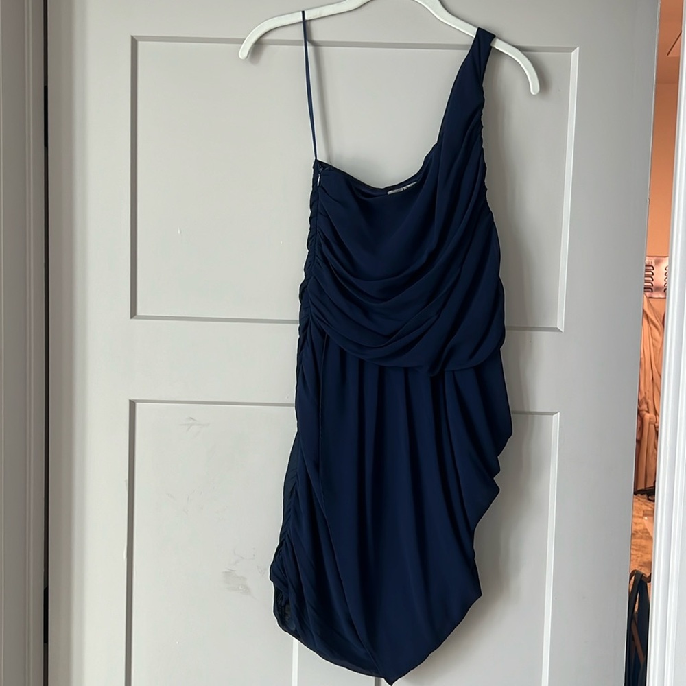 Ya Los Angeles - one shoulder dress